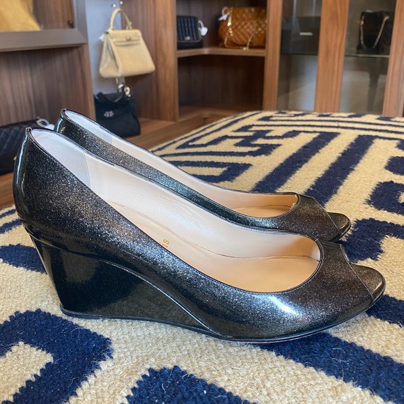 Christian Louboutin open-toed heels/wedges - Picture 2 of 5